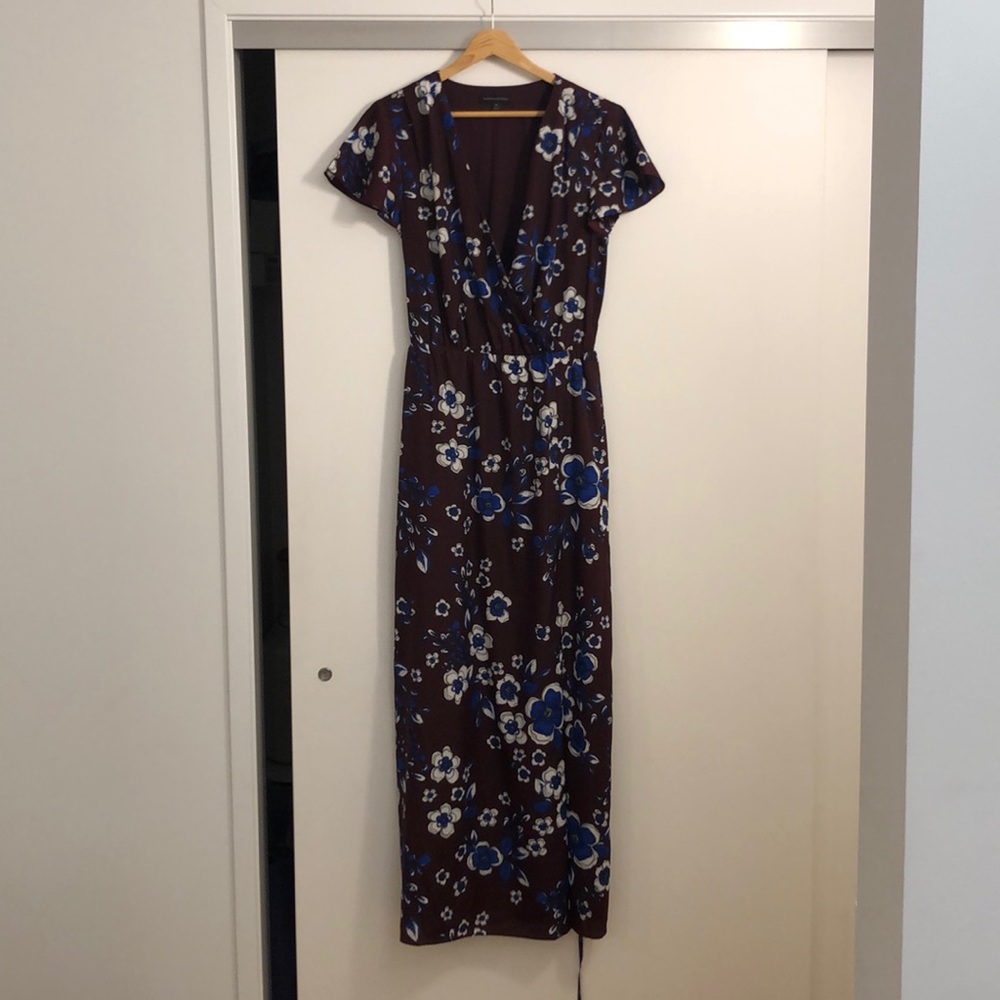 Floral maxi dress with slit